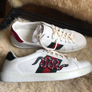 **Sold** Authentic Men’s Gucci Sneakers